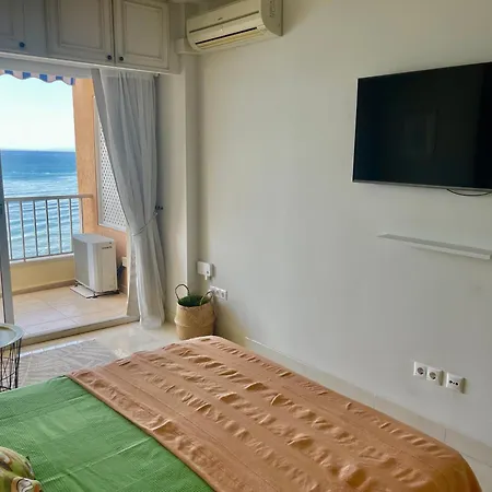 Diana Beachfront Apartment Marbella