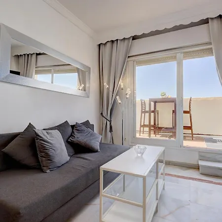 Diana Beachfront Apartment